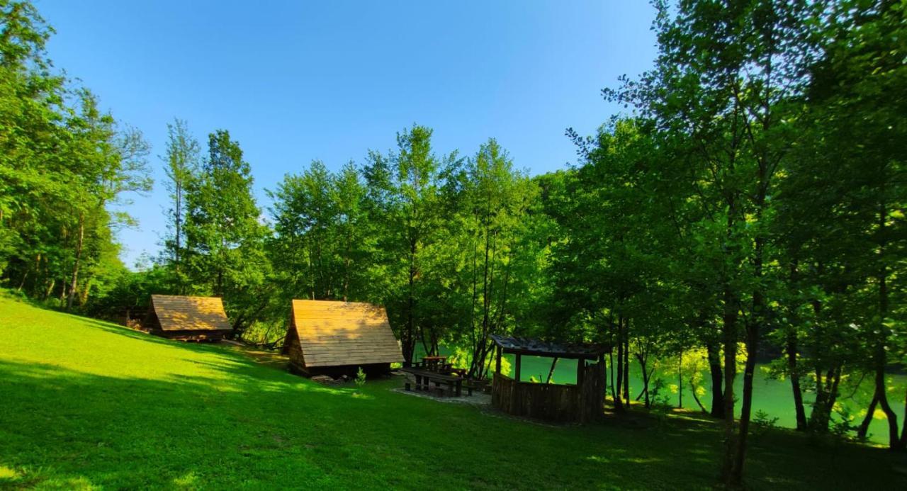 Kolibe - Robinson Camp Kupa Hotel Netretic Екстериор снимка