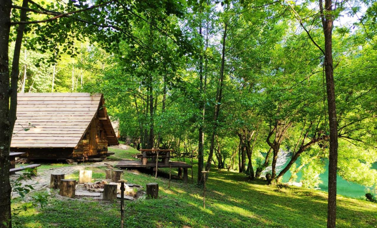 Kolibe - Robinson Camp Kupa Hotel Netretic Екстериор снимка