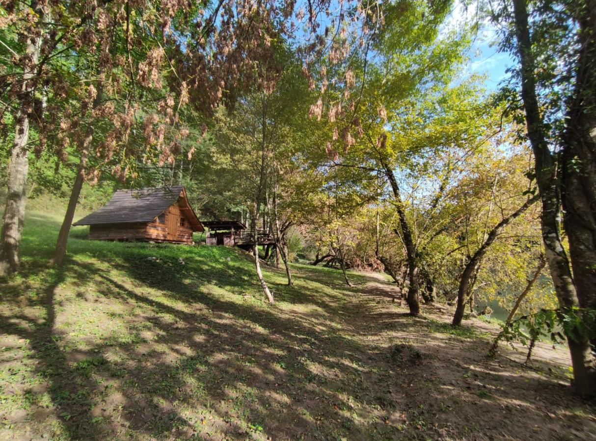 Kolibe - Robinson Camp Kupa Hotel Netretic Екстериор снимка